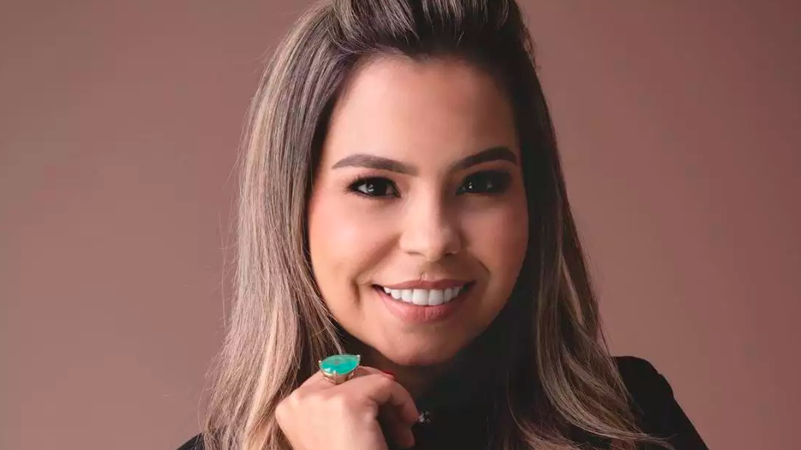 PATRÍCIA MENDES: A PREFEITA “HOME OFFICE” DE MARITUBA